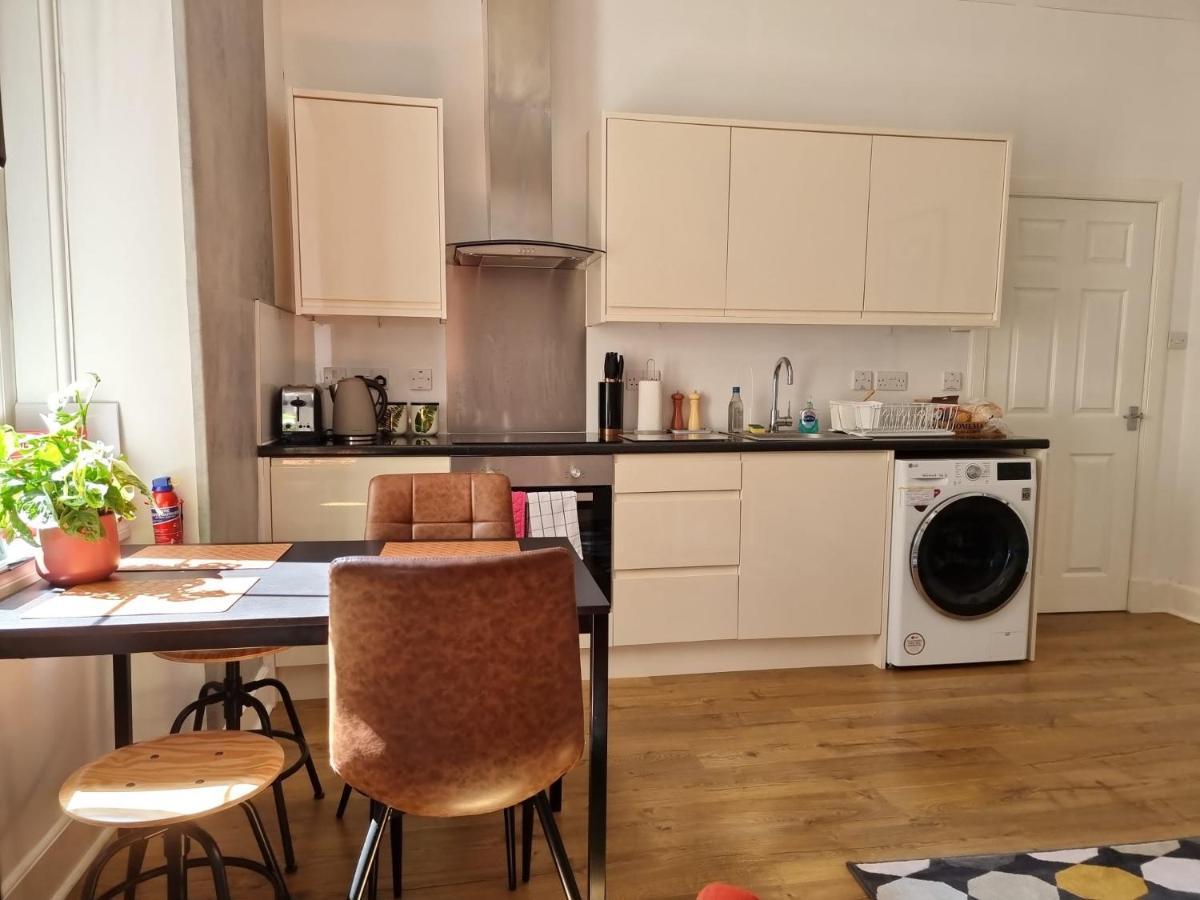 Charming Victorian Apartment, Close To Centre Инвернесс Экстерьер фото