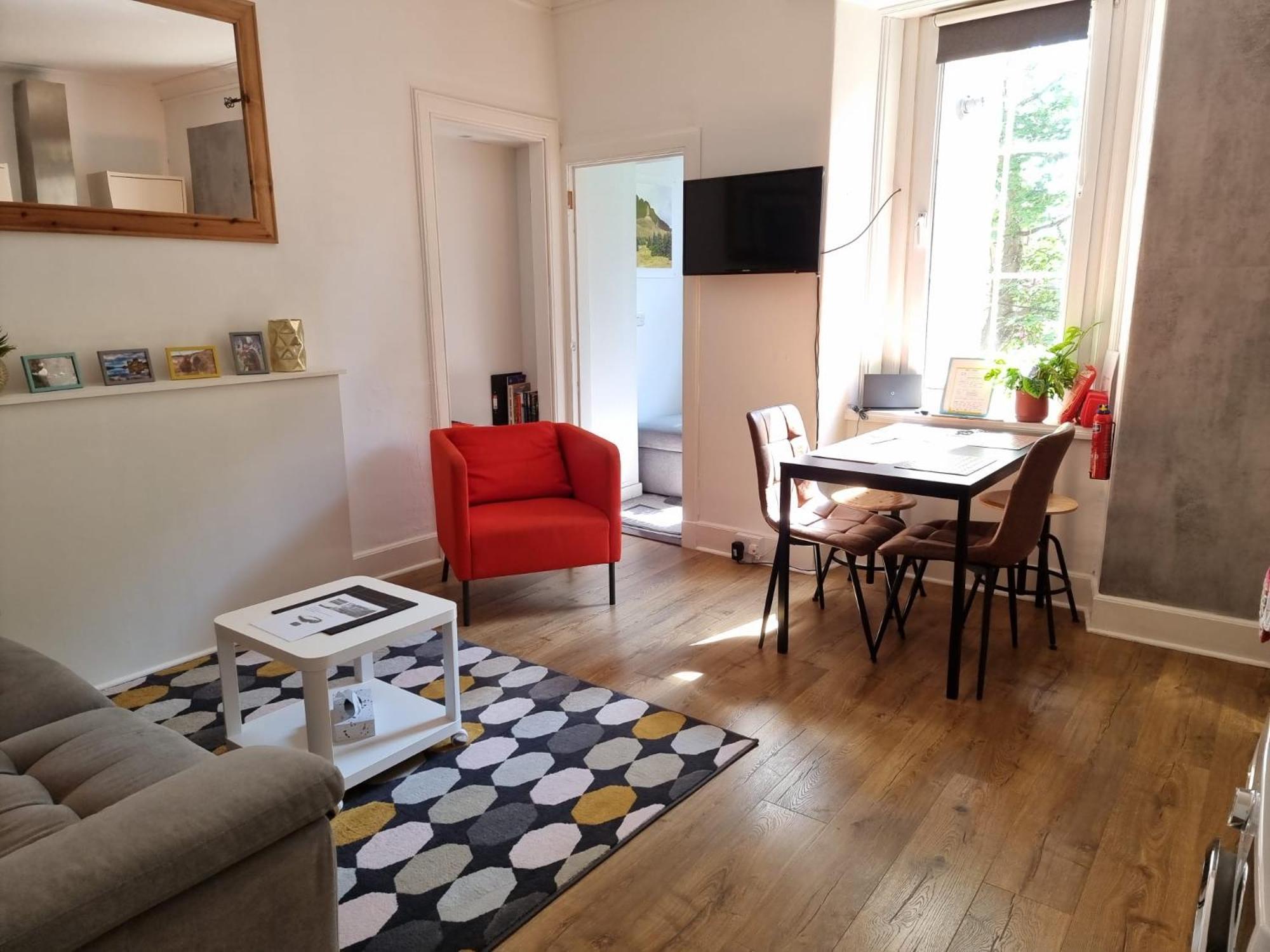 Charming Victorian Apartment, Close To Centre Инвернесс Экстерьер фото