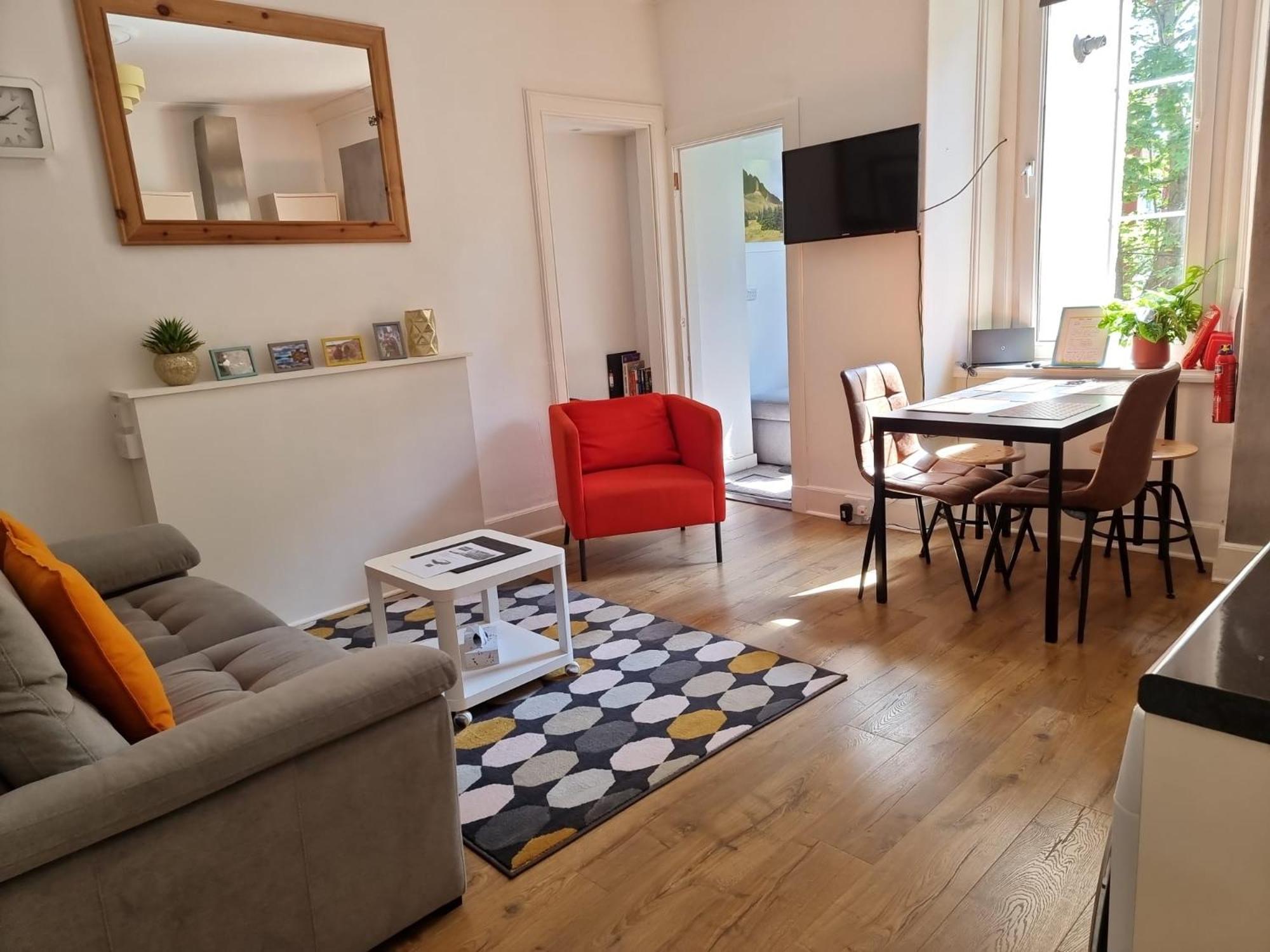 Charming Victorian Apartment, Close To Centre Инвернесс Экстерьер фото
